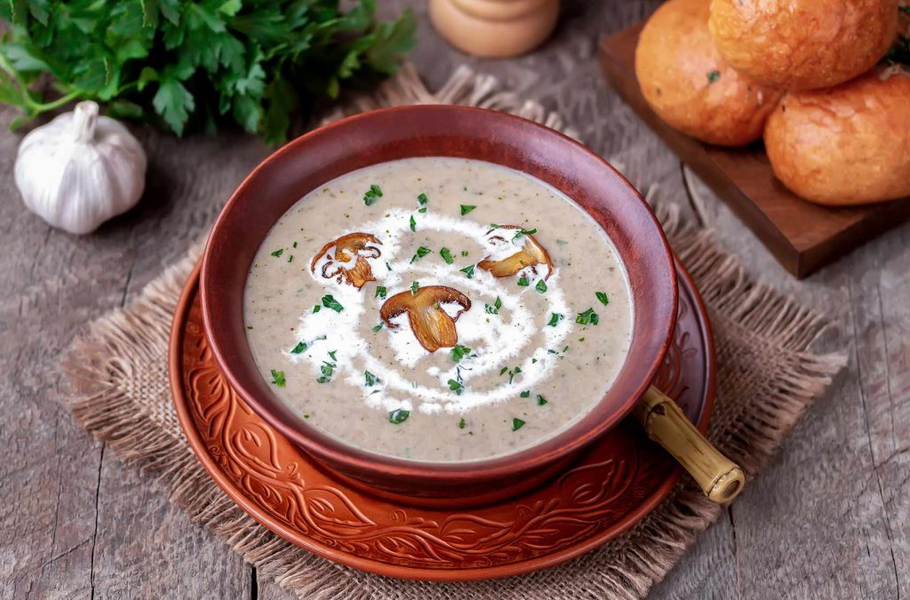 Mushroom and Roasted Garlic Soup