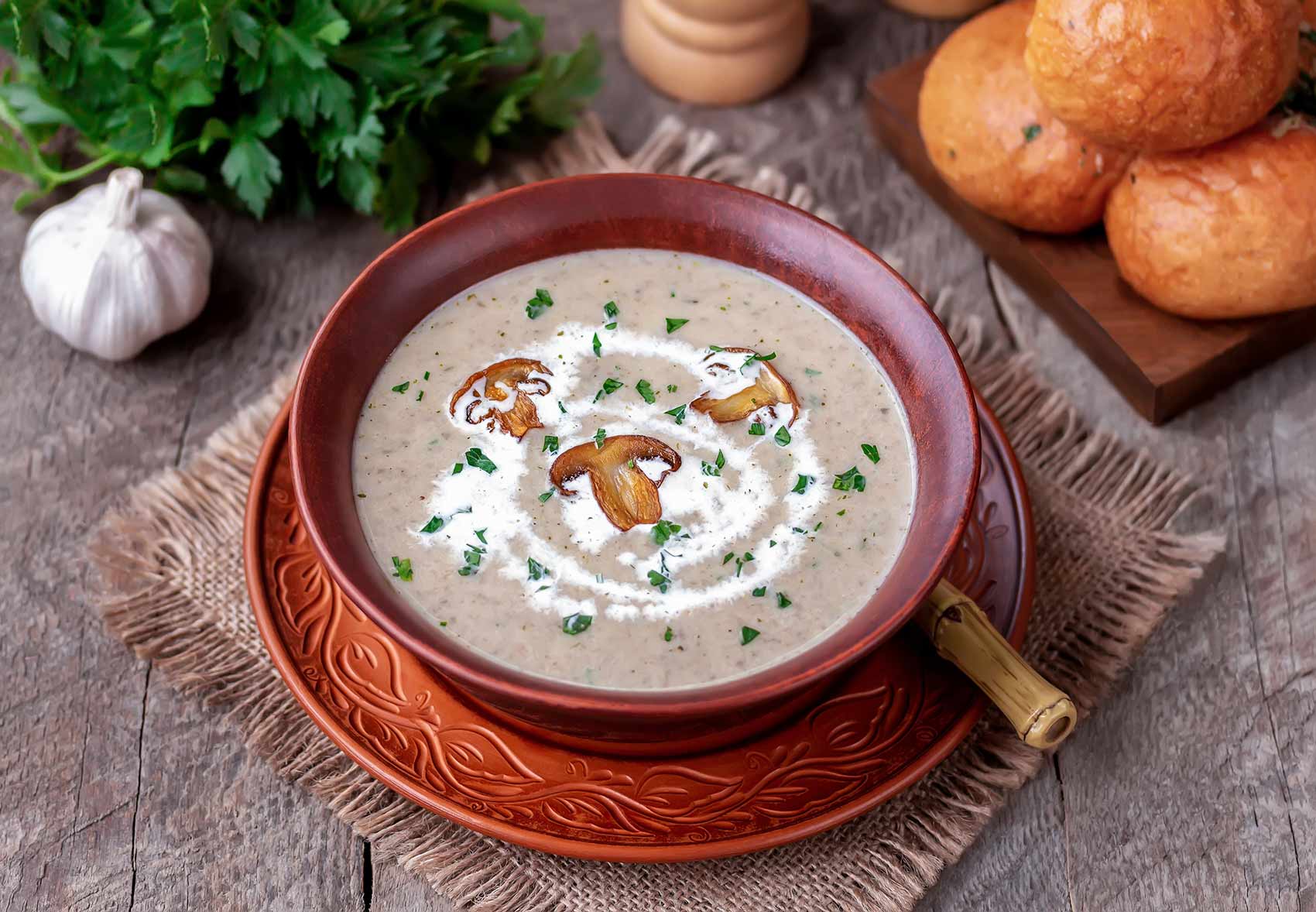 Mushroom and Roasted Garlic Soup